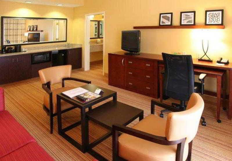 Courtyard By Marriott Columbia Northeast/Fort Jackson Area Extérieur photo